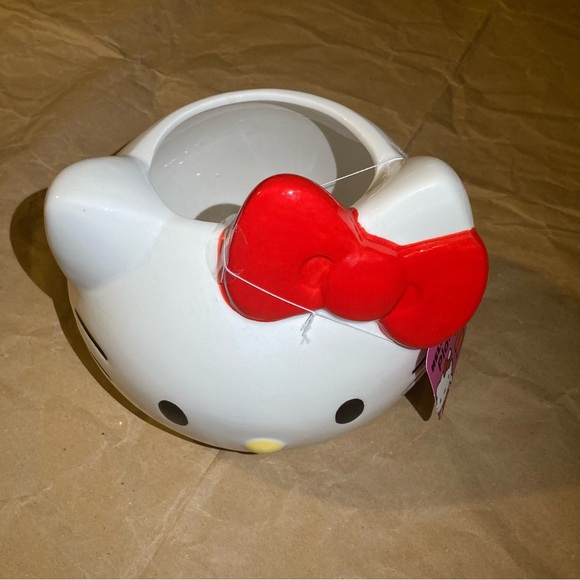 Hello kitty planter - Picture 2 of 10